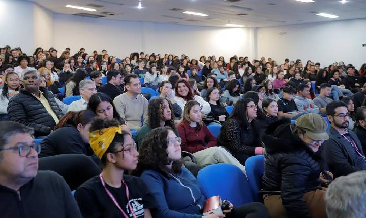 Barueri promove “Profissões do Futuro” e lança programas para inclusão da juventude no mercado de trabalho